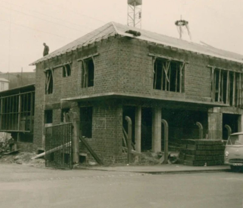 Bild: Neubau von Werkshalle und Bürogebäude an der Königsstraße in Plettenberg um 1964